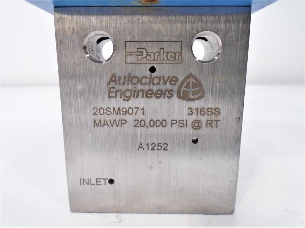 Parker Autoclave 9/16" Medium Pressure Needle Valve #20SM9071, 316SS w/ Actuator